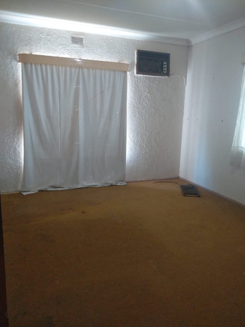 4 Bedroom Property for Sale in Leeudoringstad North West